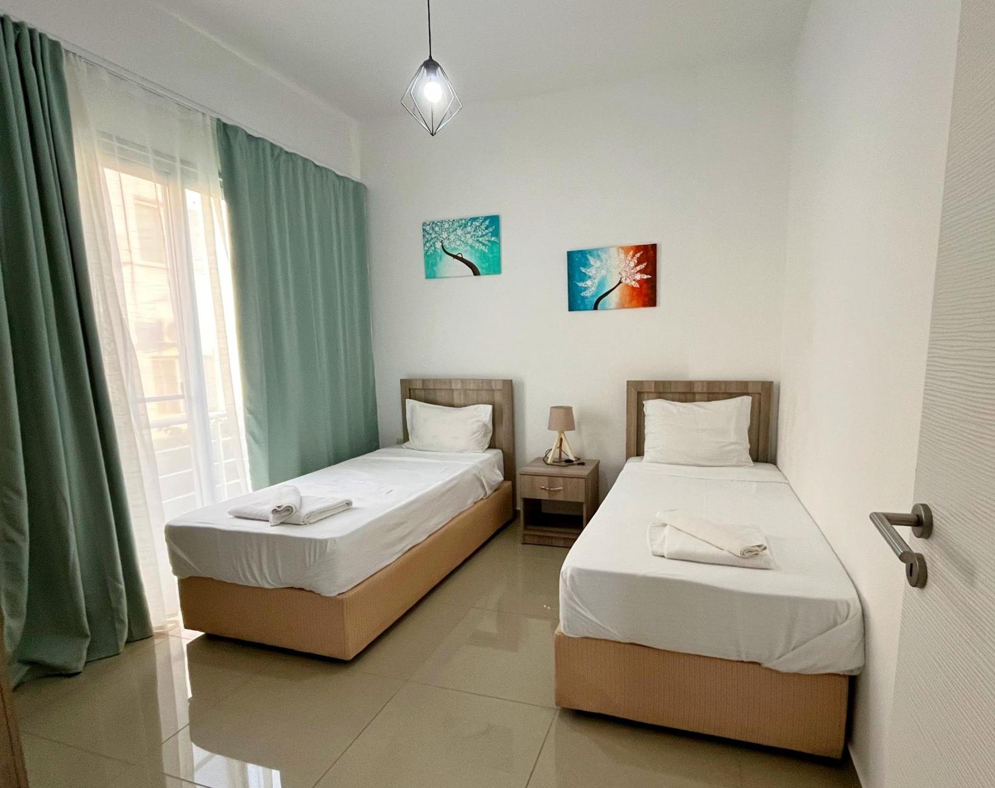 Quitet Two Bedroom Apartment With Private Garden Lukomorye D2 Karavas  Exterior photo